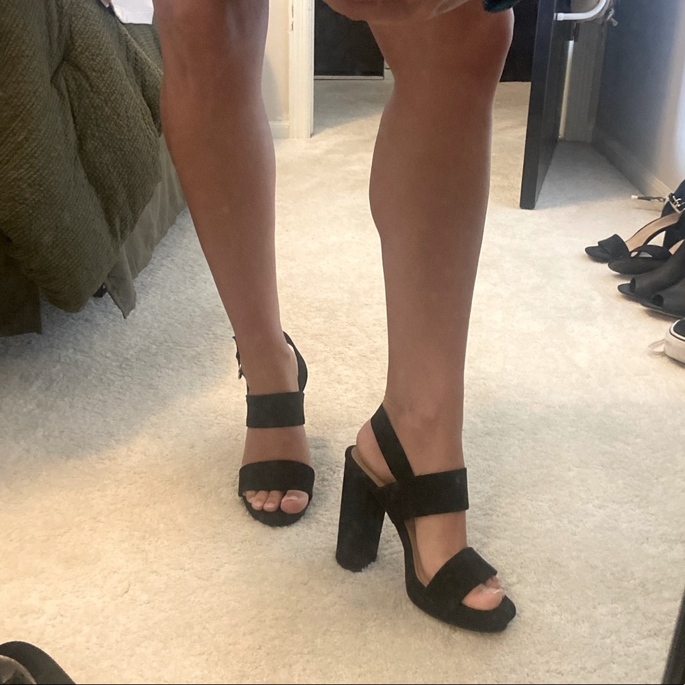 APT. 9 black heels
